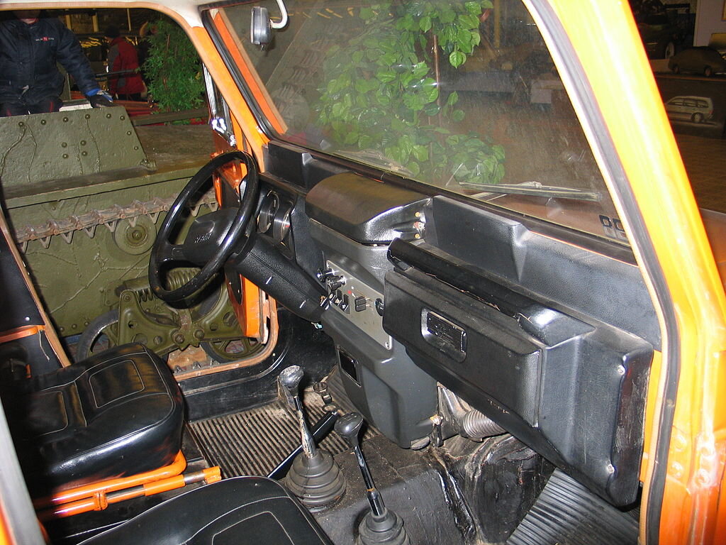 Салон М-416 (взято из свободного источника)