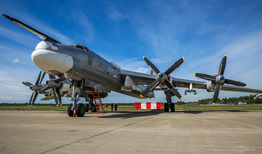 Зачем на вооружении России до сих пор держат 70-ти летний Ту-95? МУЖСКАЯ ТЕРРИТО