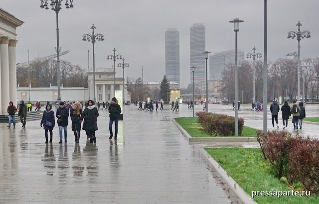 На фото: Москва остаётся центром притяжения жителей регионов