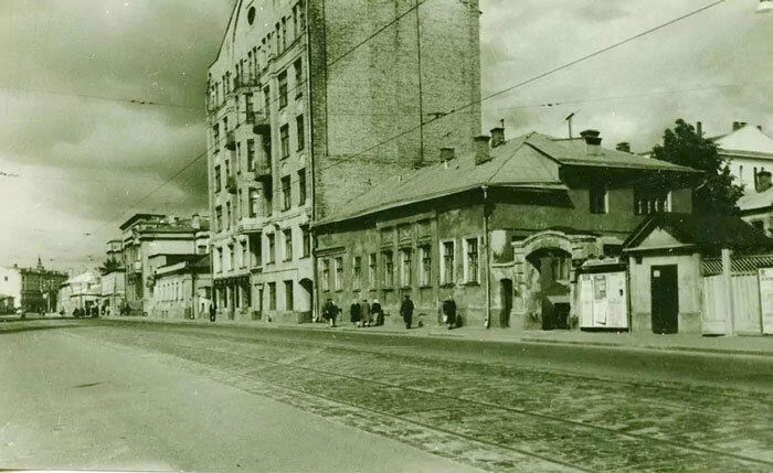 Улица Плющиха, дом 31 в Москве