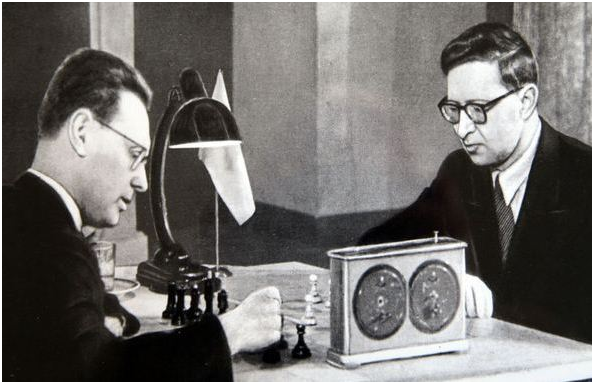 Матч на первенство мира БОТВИННИК – СМЫСЛОВ, 1954 г. ФОТО: ruchess.ru