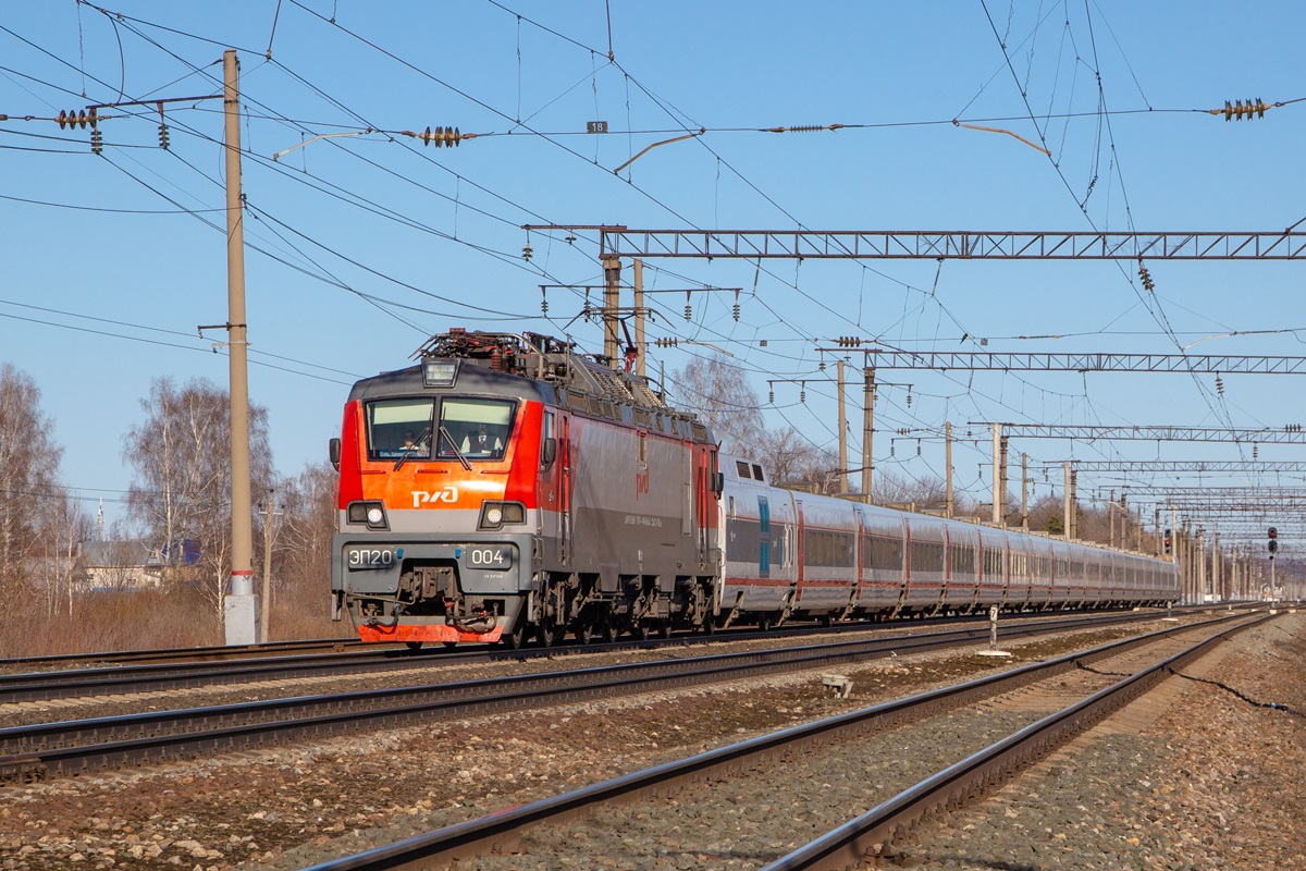 Электричка доскино нижний новгород завтра. Эп20 004. Эп20 Стриж. Поезд Стриж эп20. Эп20 электровоз.