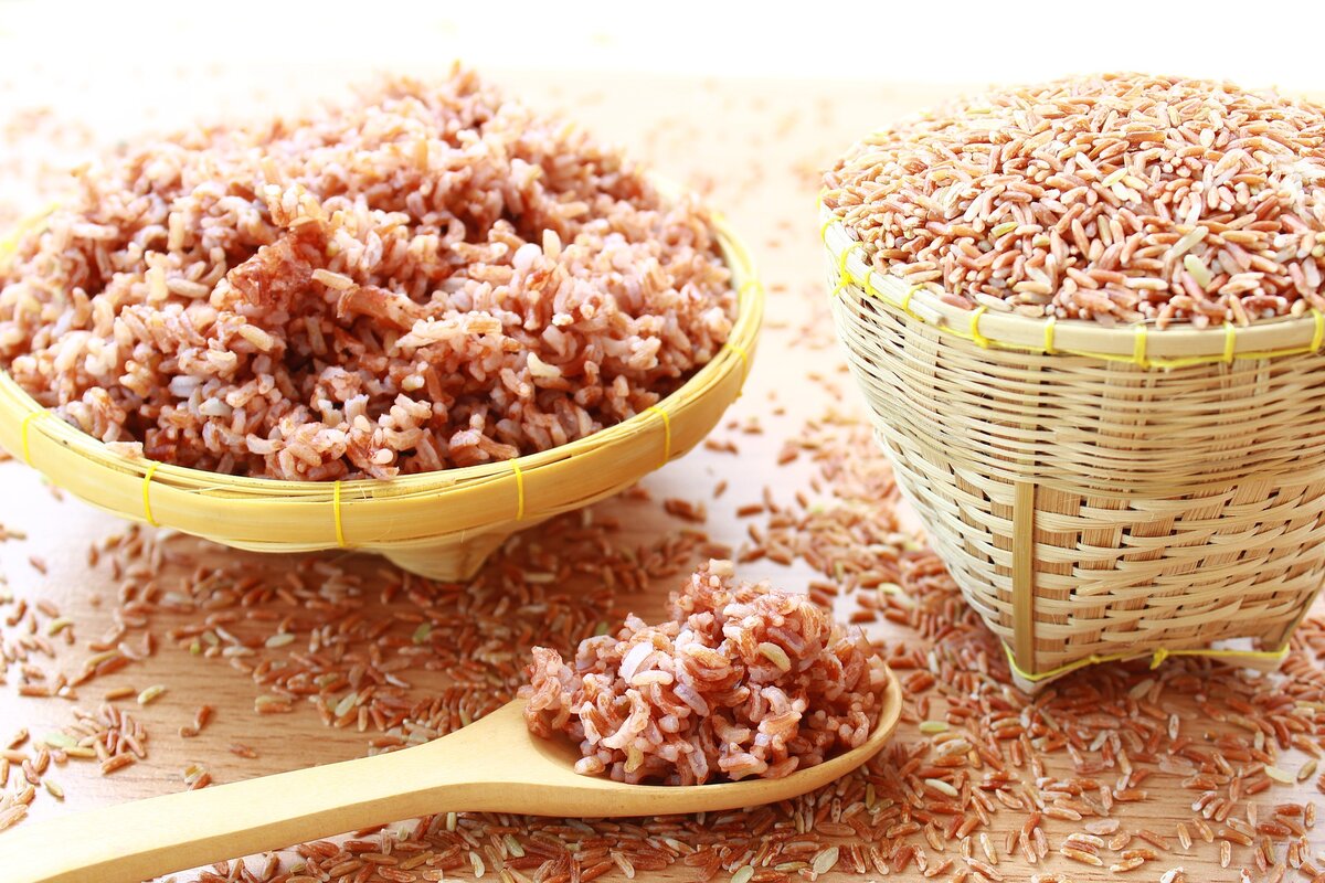 Красный рис в здоровом питании и похудении