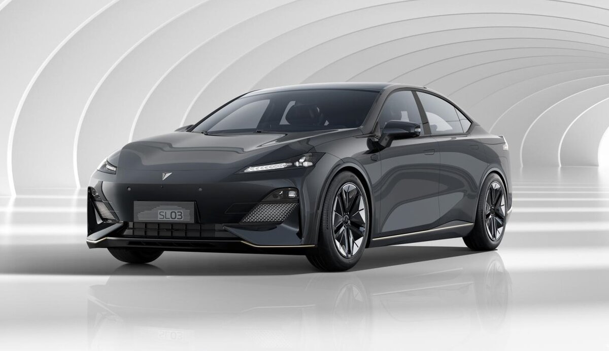 На фото: Официальное изображение седана Changan SL03 (Shenlan)