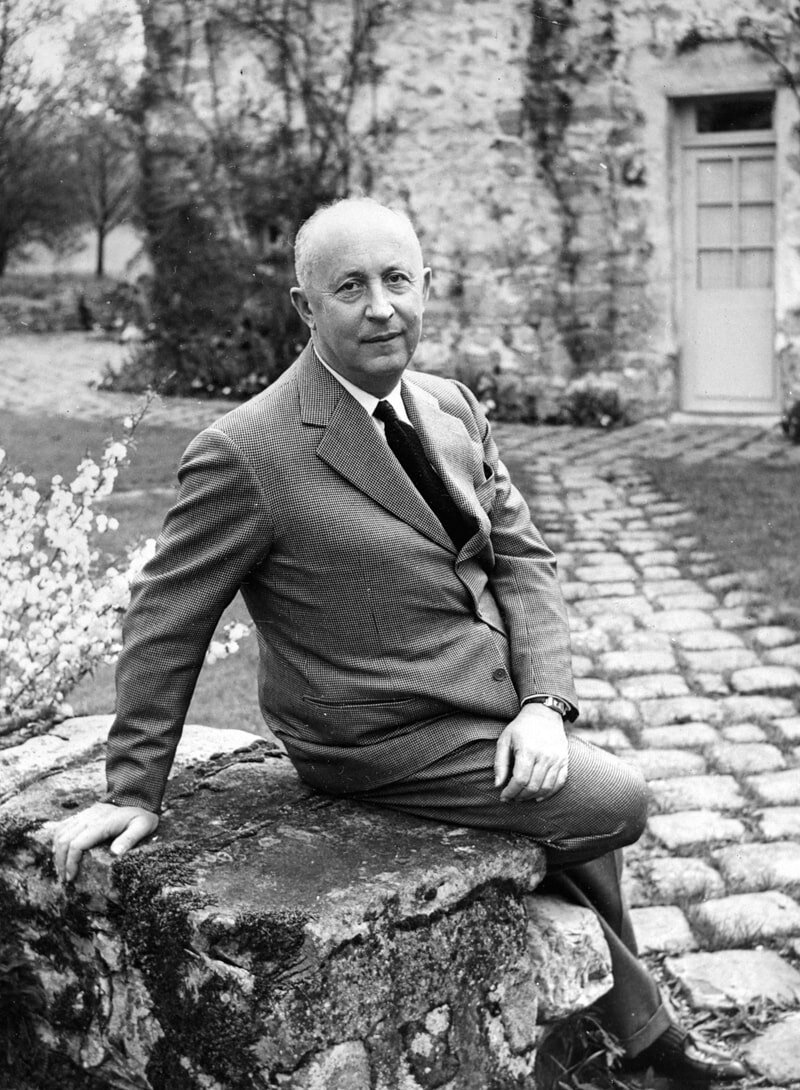 Кристиан Диор. Источник https://clck.ru/pkjx8