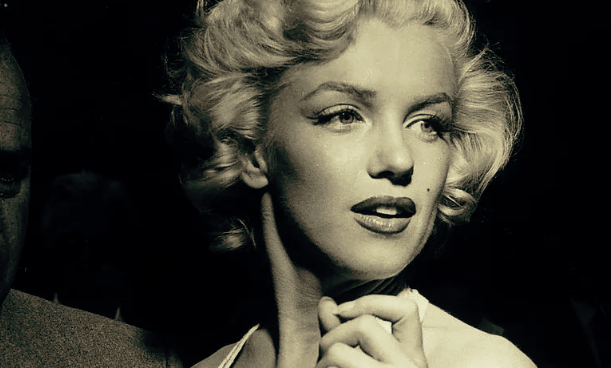 мэрилин монро экстрасенс. мерлин манро битва экстрасенсов. мэрилин монро экстрасенс. уильям дефо мэрилин монро. мэрилин монро экстрасенс.