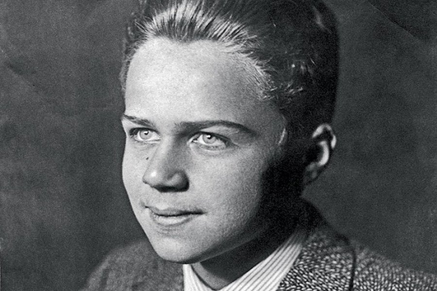 3  1943  15-                 ,       .   ,    ,   .           .