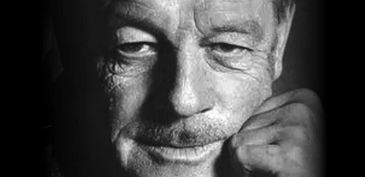 Алистер Маклин