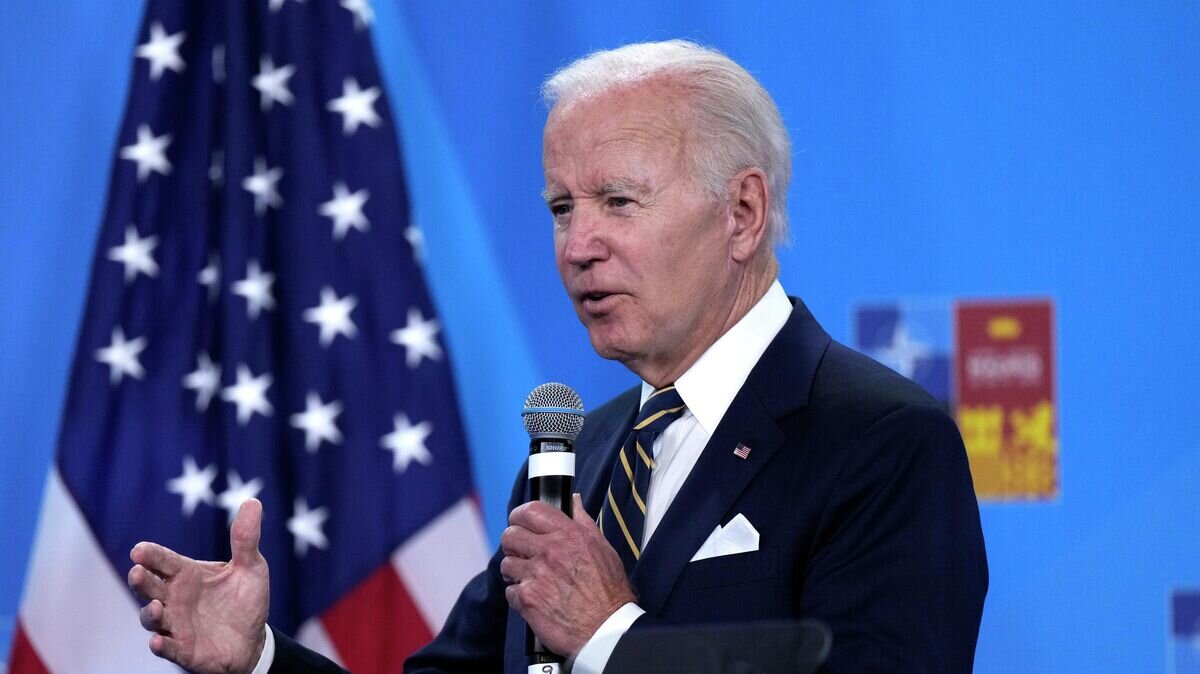    Президент США Джо Байден во время выступления на саммите НАТО в Мадриде© AP Photo / Bernat Armangue