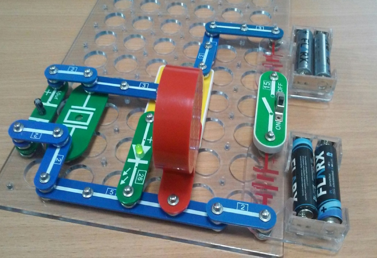 Схема из конструктора