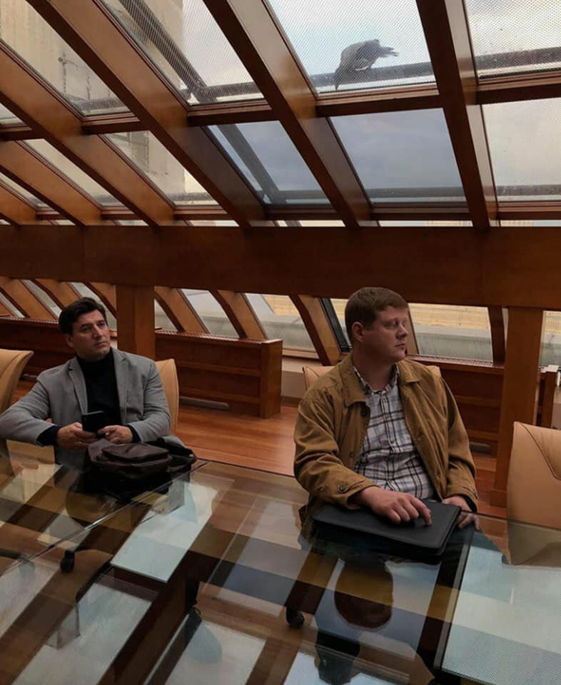 Кадр со съёмок  сериала "Близнец" (2020)