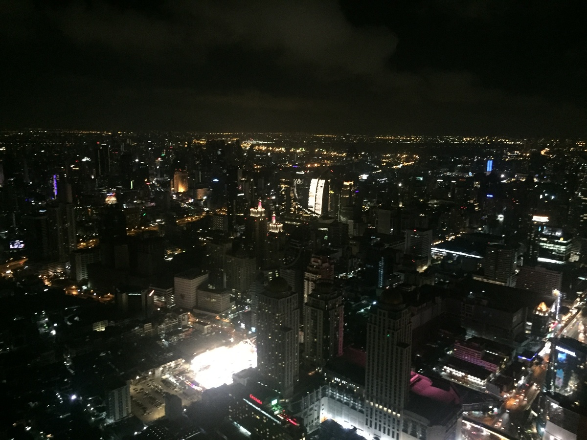 Этот прекрасный вид был из нашей первой гостиницы 