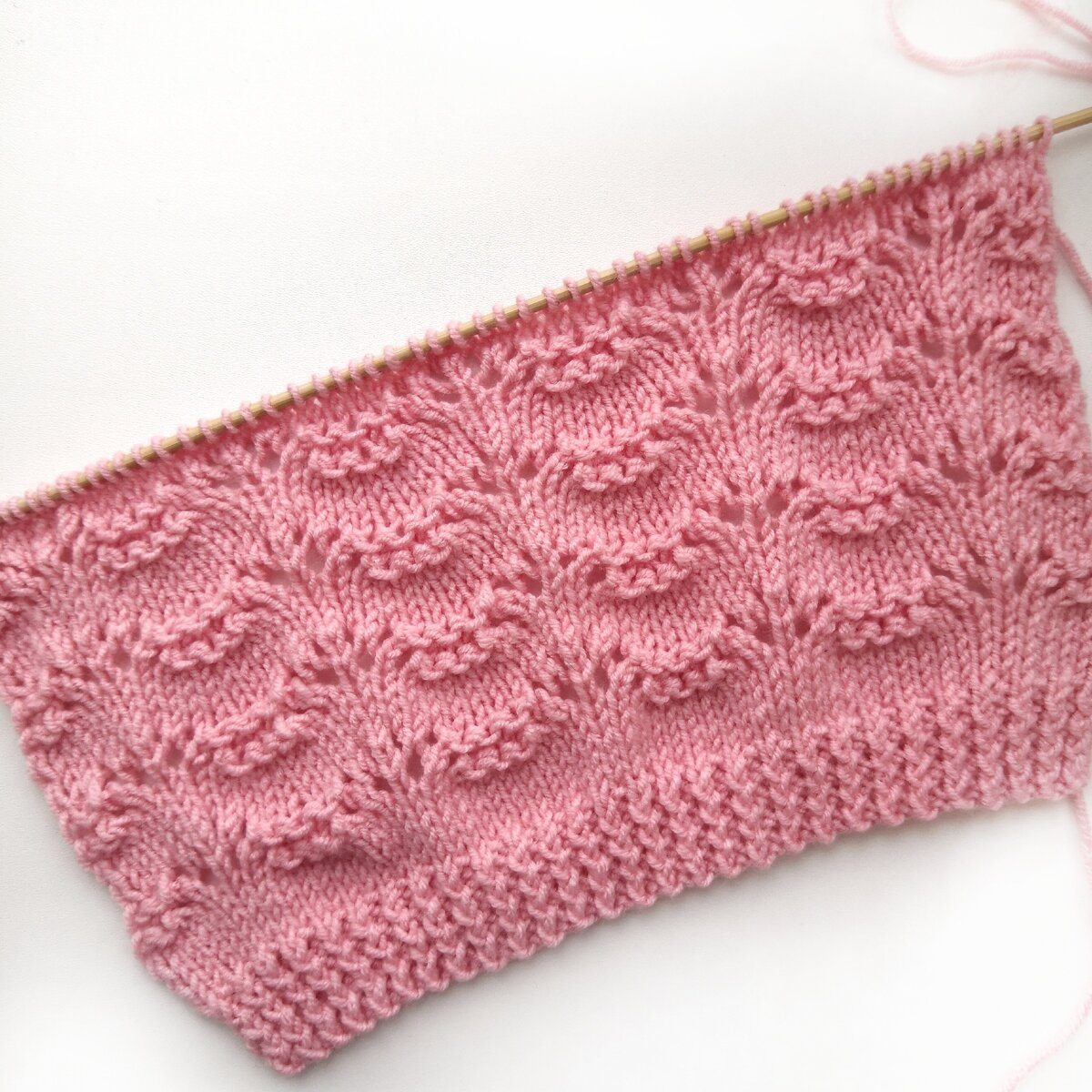 Красивый и простой ажурный узор спицами