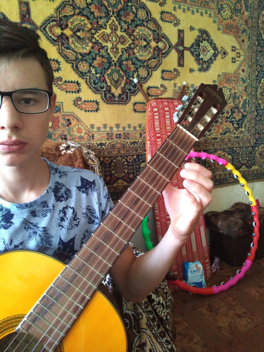 Каждая картинка обозначает нужный лад