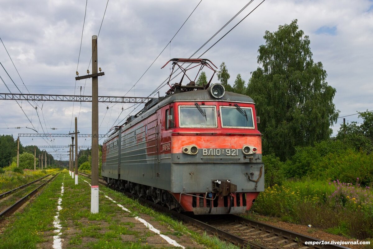 Железная жизнь. Эп1м-692. Вл10 Калуга. Вл10у Павшино Красногорск. Платформа Жилино.