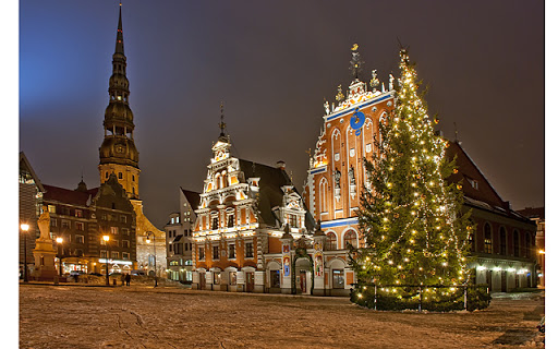 Новогодняя Рига. Фото  с сайта peopleandcountries.ru