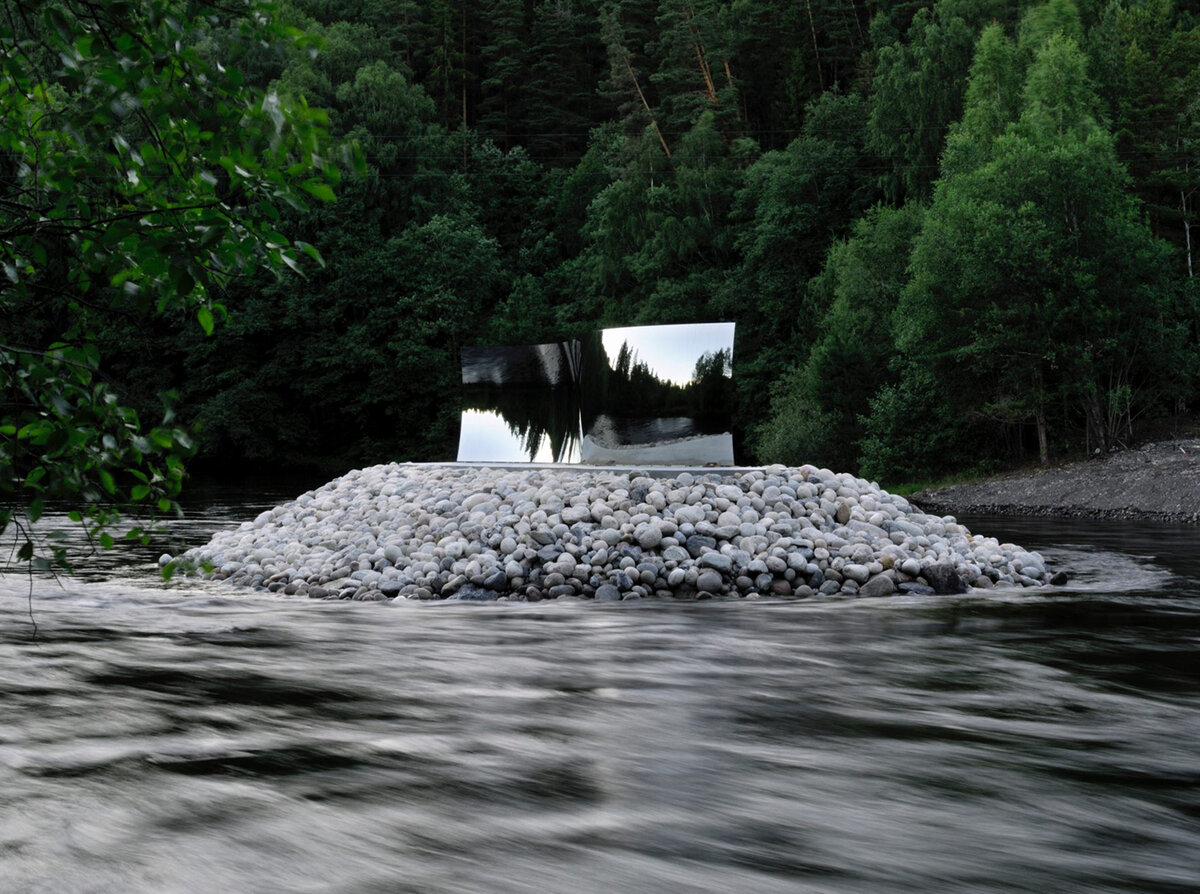 Аниш Капур, S-Curve, 2006