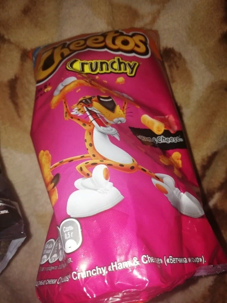 Тот самый «Crunchy» Cheetos с изменённым для России названием. 