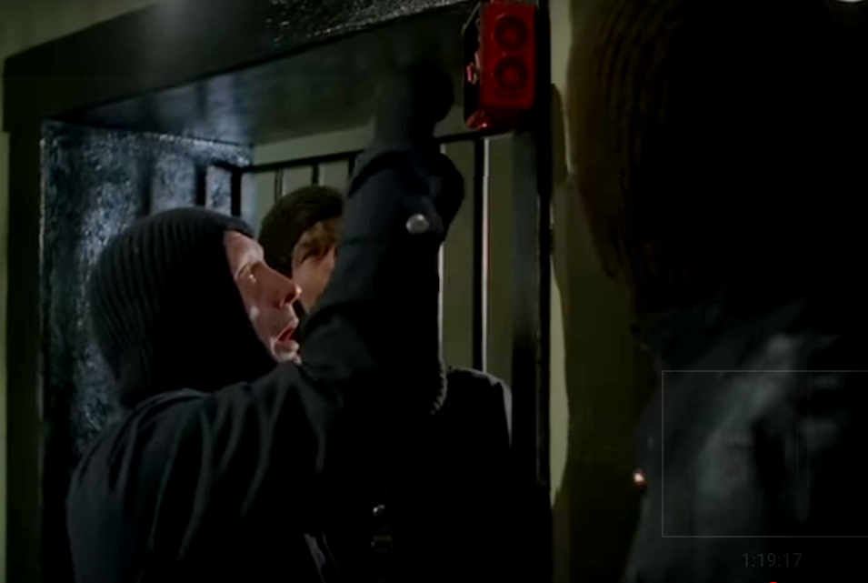 Кадры из фильма режиссера Юлиуша Махульского "Ва-банк" 