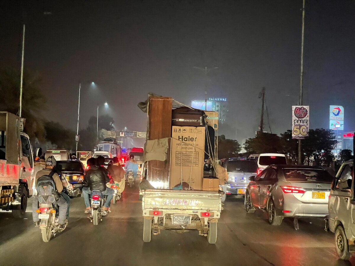 Трафик на дорогах. личный архив