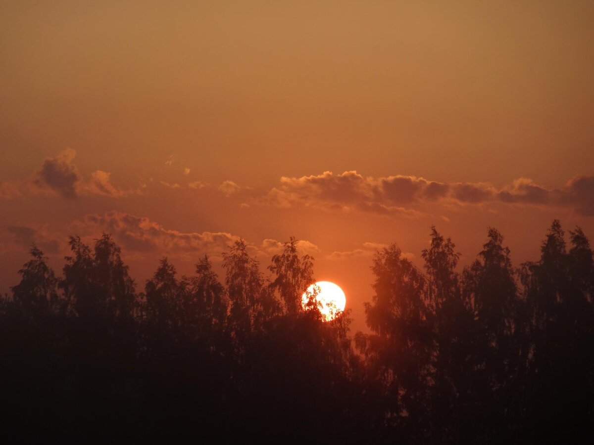 Восход солнца -  впечатляющее зрелище !!!