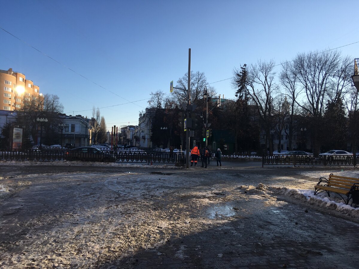 Выход на сквер Петрова