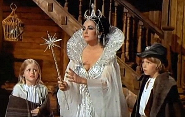 Фея (Элизабет Тейлор), Митиль и Тильтиль, кадр из фильма "Синяя птица" (1976) 