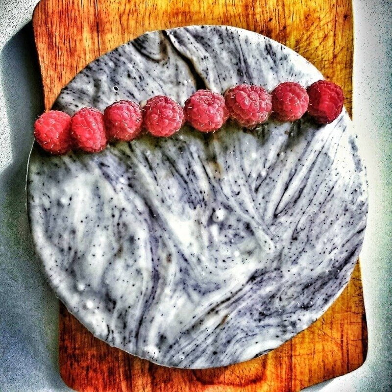 Фото https://www.instagram.com/p/BzJHNe8owWJ/