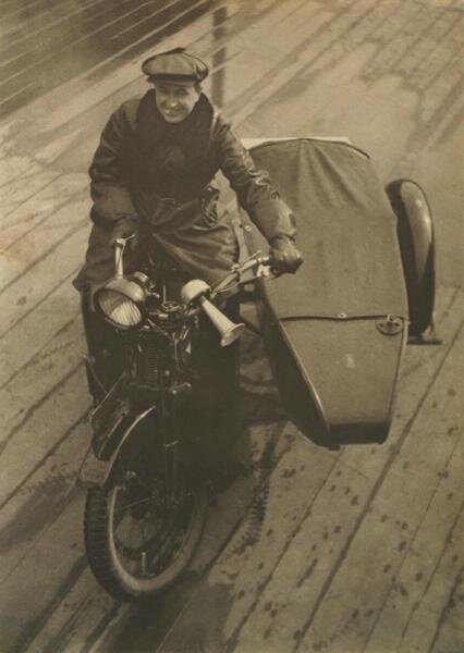 Кинорежиссер Лев Кулешов
Александр Родченко, 1926 год, МАММ/МДФ.