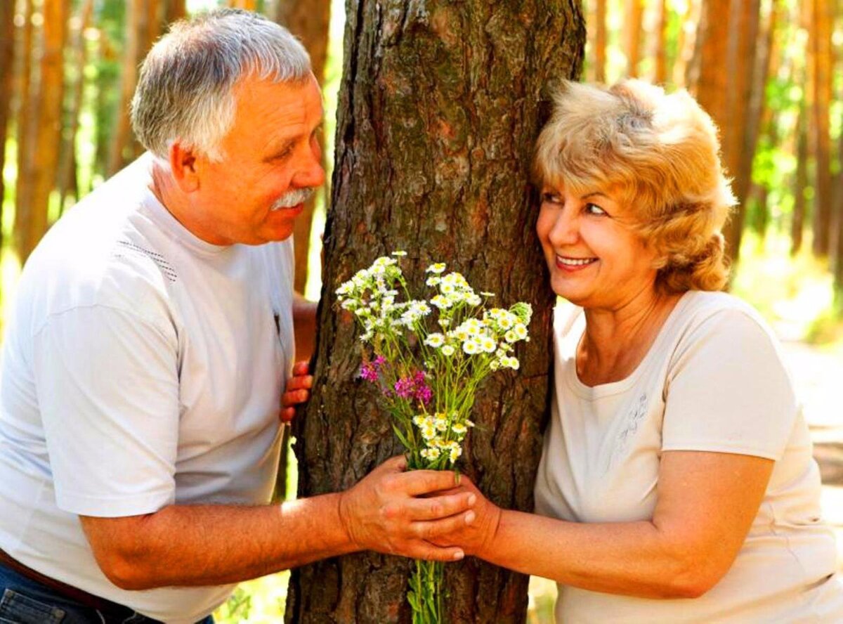    Не создан человек для одиночества.     фото яндекс.картинки