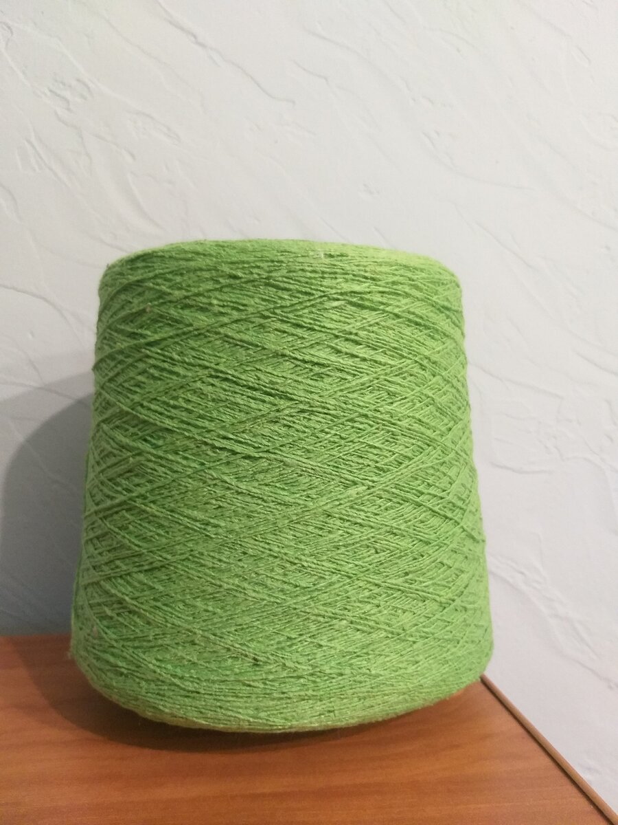 Вот такая бобинка ждет своего часа. На самом деле он ярче и насыщеннее