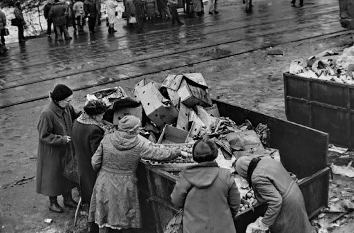 Вот такая картина была привычна моему глазу с детства