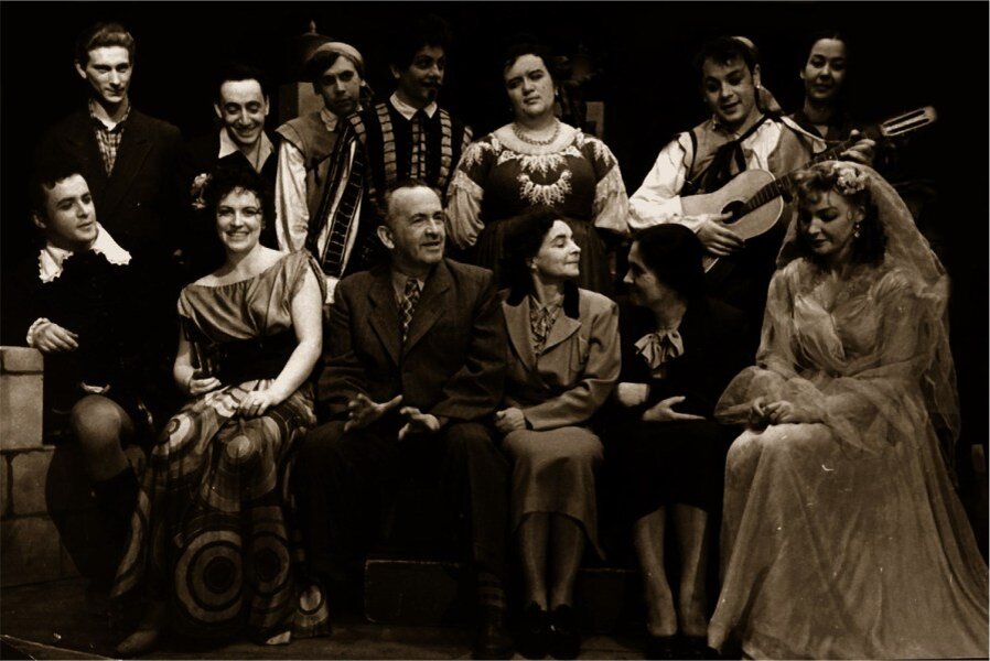 Студенты и педагоги - "Хитроумная возлюбленная"