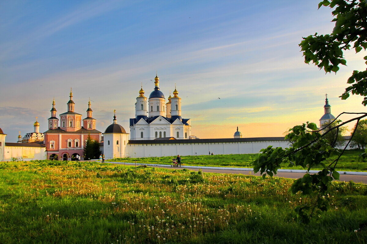 Монастыри брянщины проект