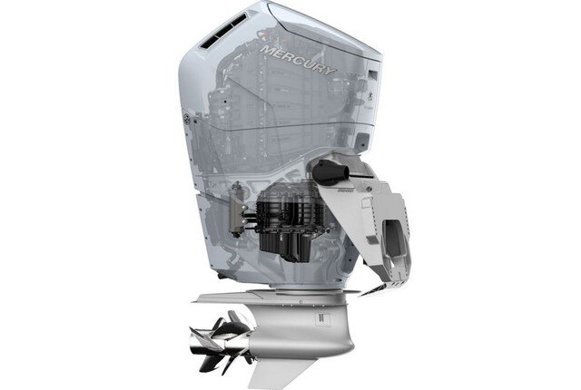 Mercury добавил к своей трансмиссии понижающую передачу,  чтобы усилить крутящий момент и дать двигателю больше рычагов воздействия на винты. В результате получается эффективный старт-выстрел с минимальным подъемом носа.