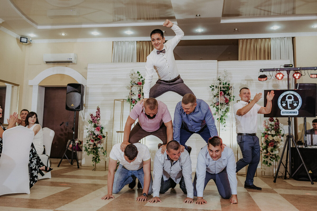 Вот это группа поддержки!