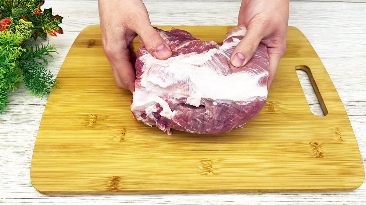 Наивкуснейший шашлык из свинины в духовке на шпажках: пошаговый рецепт