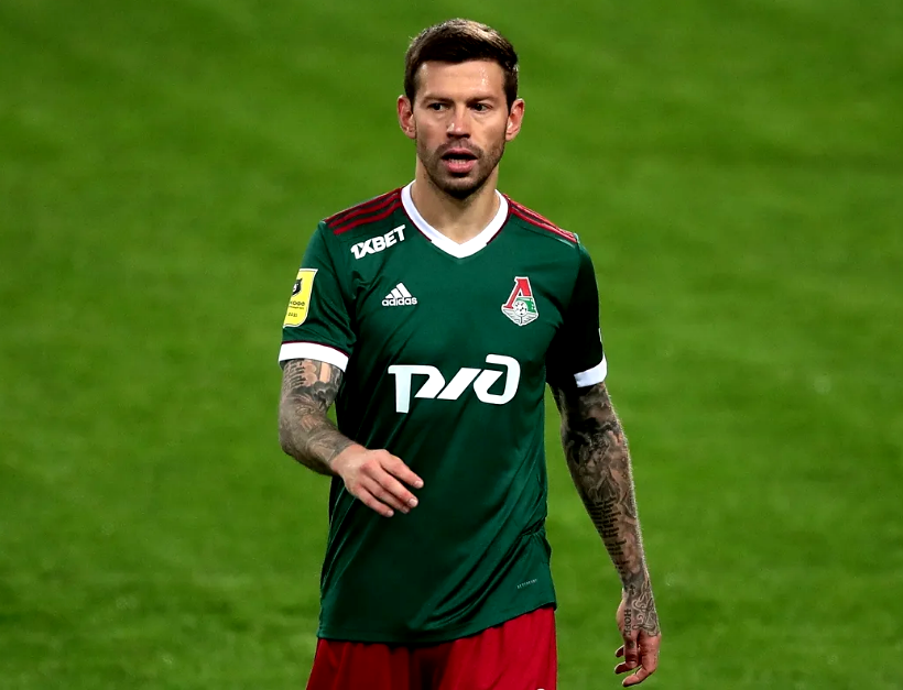 Снова в путь! - сказал татуированный футболист