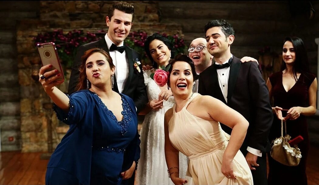 Какая же мыльная опера без свадьбы? 