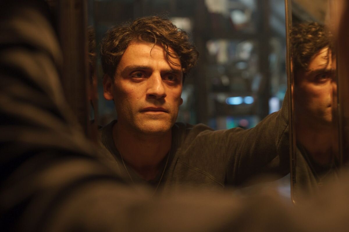 Здесь и далее кадры из сериала "Лунный рыцарь"