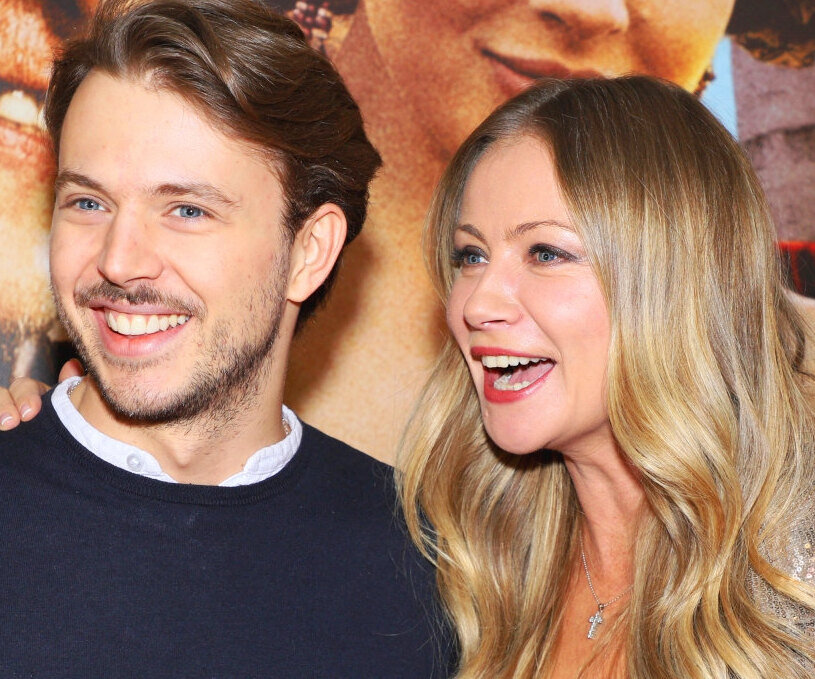     «Не обижайтесь на меня»: Мария Миронова против актерской карьеры сыновей