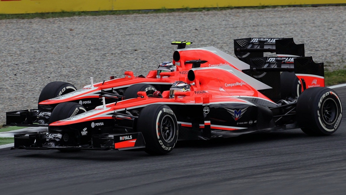 Формула-1. Болид MR01 команды "Marussia"