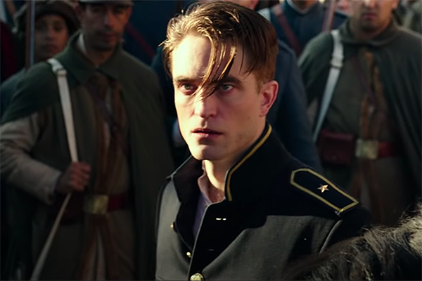 кадр из фильма "В ожидании варваров"