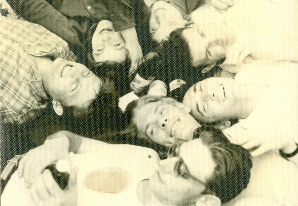 Ребята на отдыхе