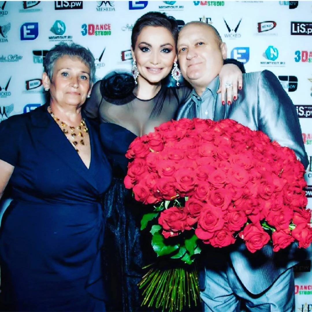 Меседа с мамой и папой