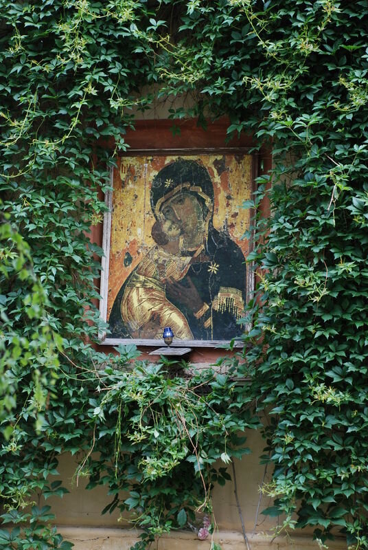 Икона Владимирской божьей матери в Сретенском