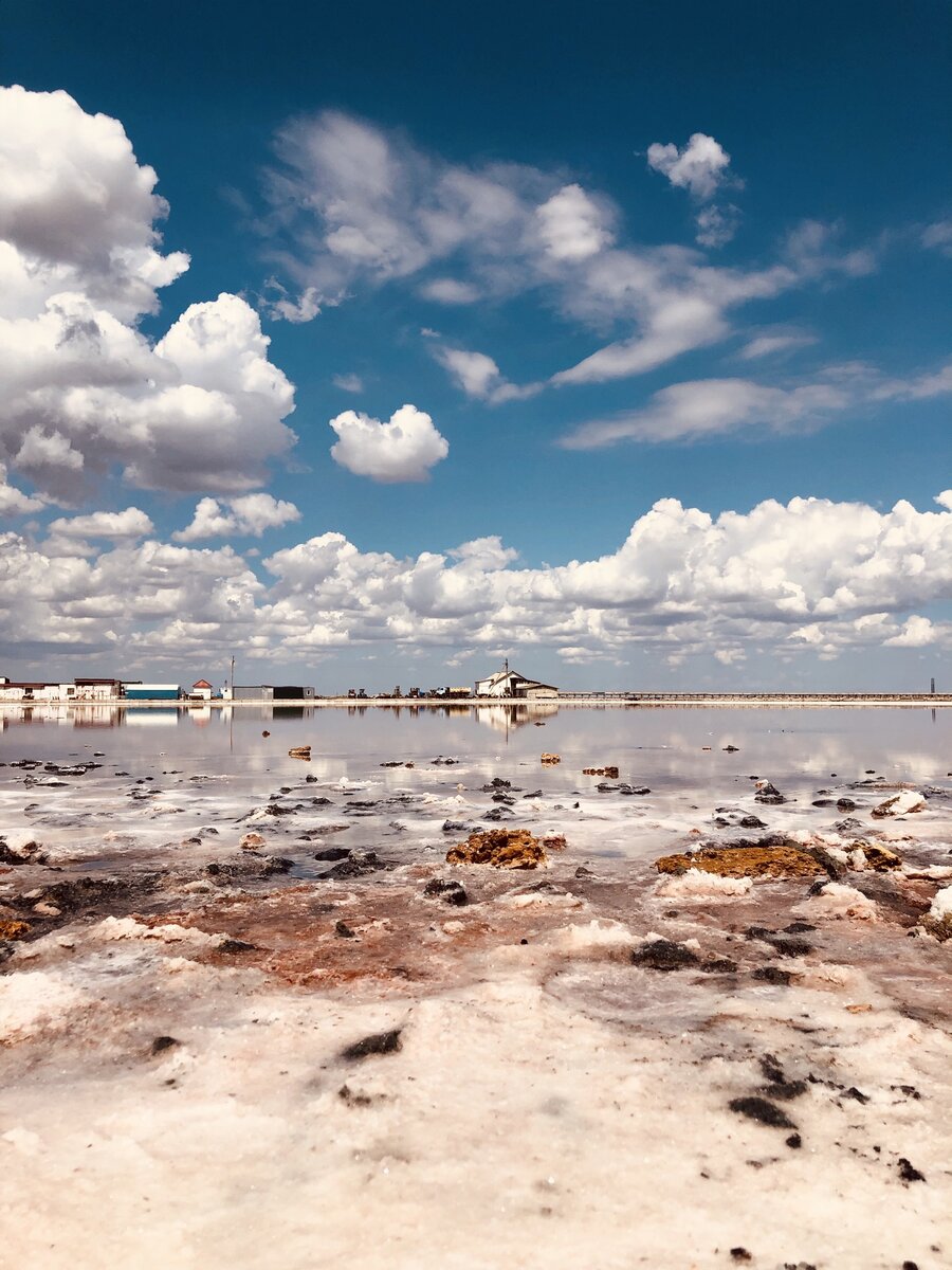 Розовое озеро