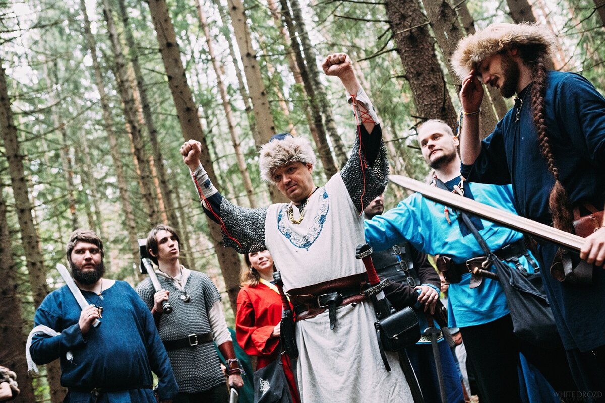 конюшня легенда севера мурманск. легенды севера. легенды севера мурманск. красивые легенды севера. легенды севера.