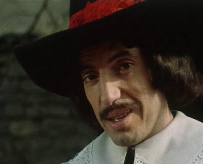 Мишель  Кретон в роли Виллареаля (1976 г.)