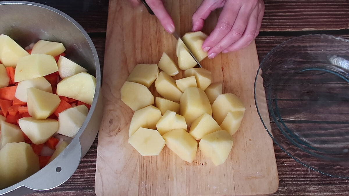 Мясо с картошкой в казане (или в кастрюле). Все сложили и забыли на 3 часа.  Вкуснейшее жаркое! | КАК ЭТО ПРИГОТОВИТЬ? ЛЕГКО! | Дзен